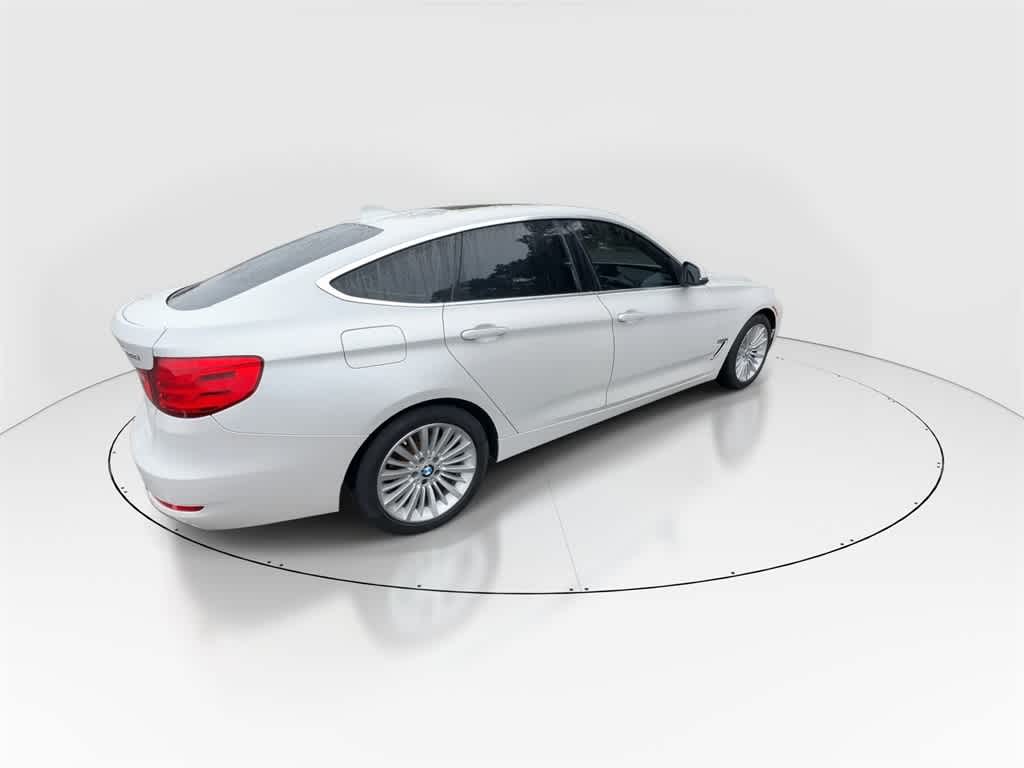 Thumbnail: 2015 BMW 3 Series - 9