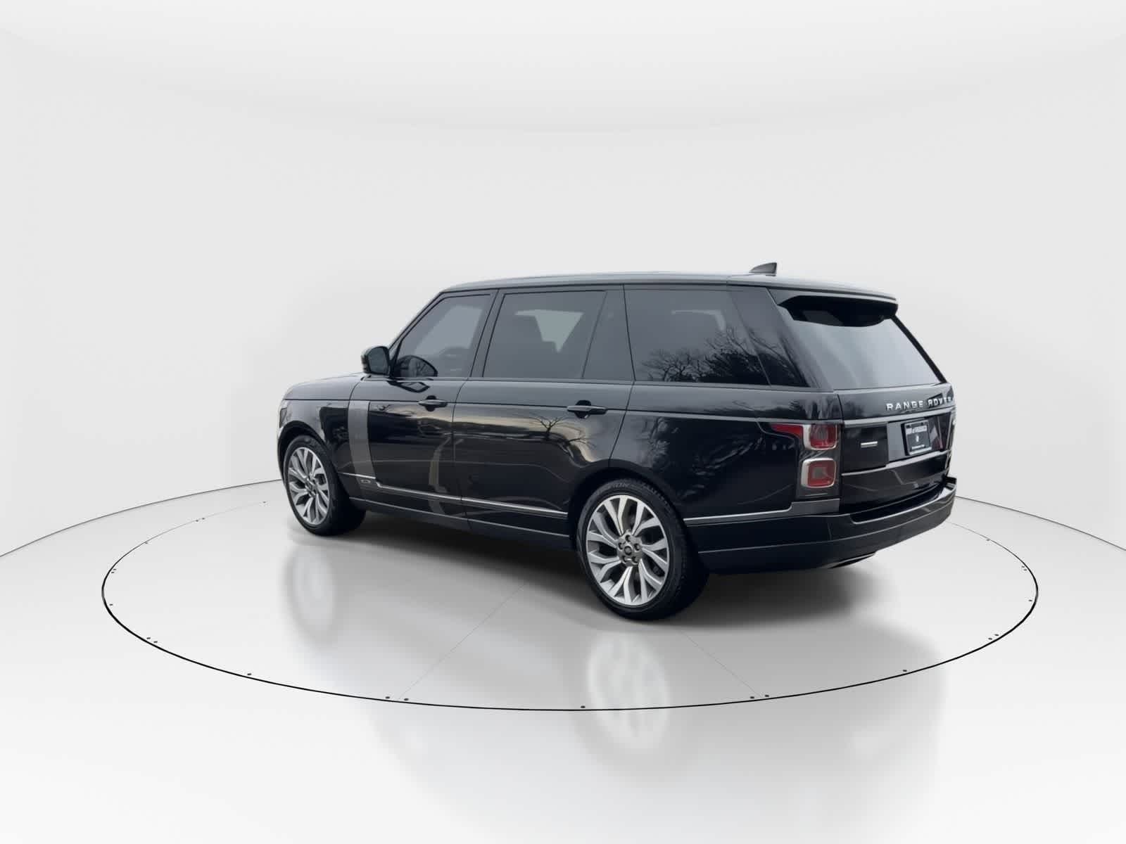 Thumbnail: 2018 Land Rover Range Rover - 7