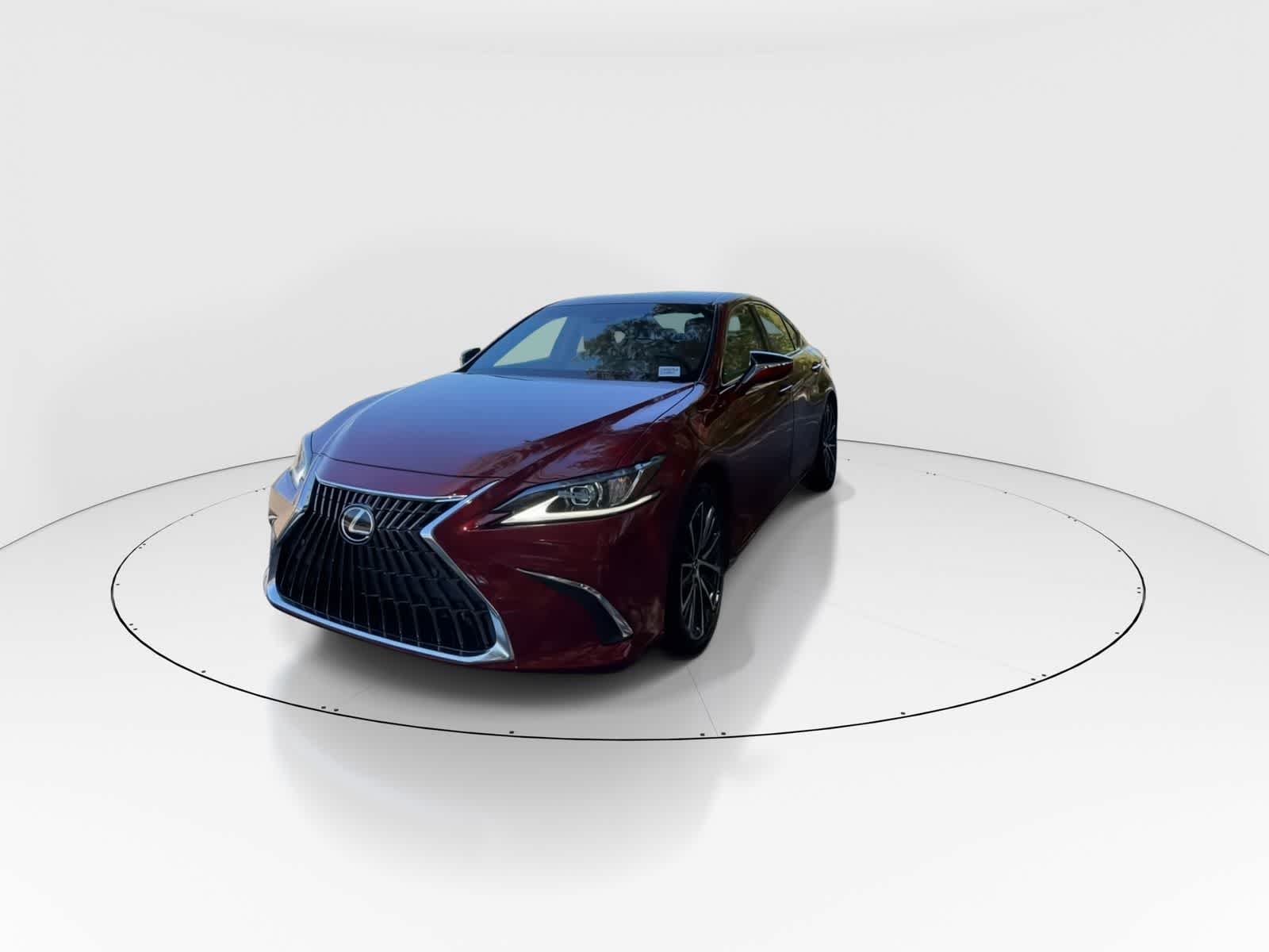 Thumbnail: 2022 Lexus ES - 3