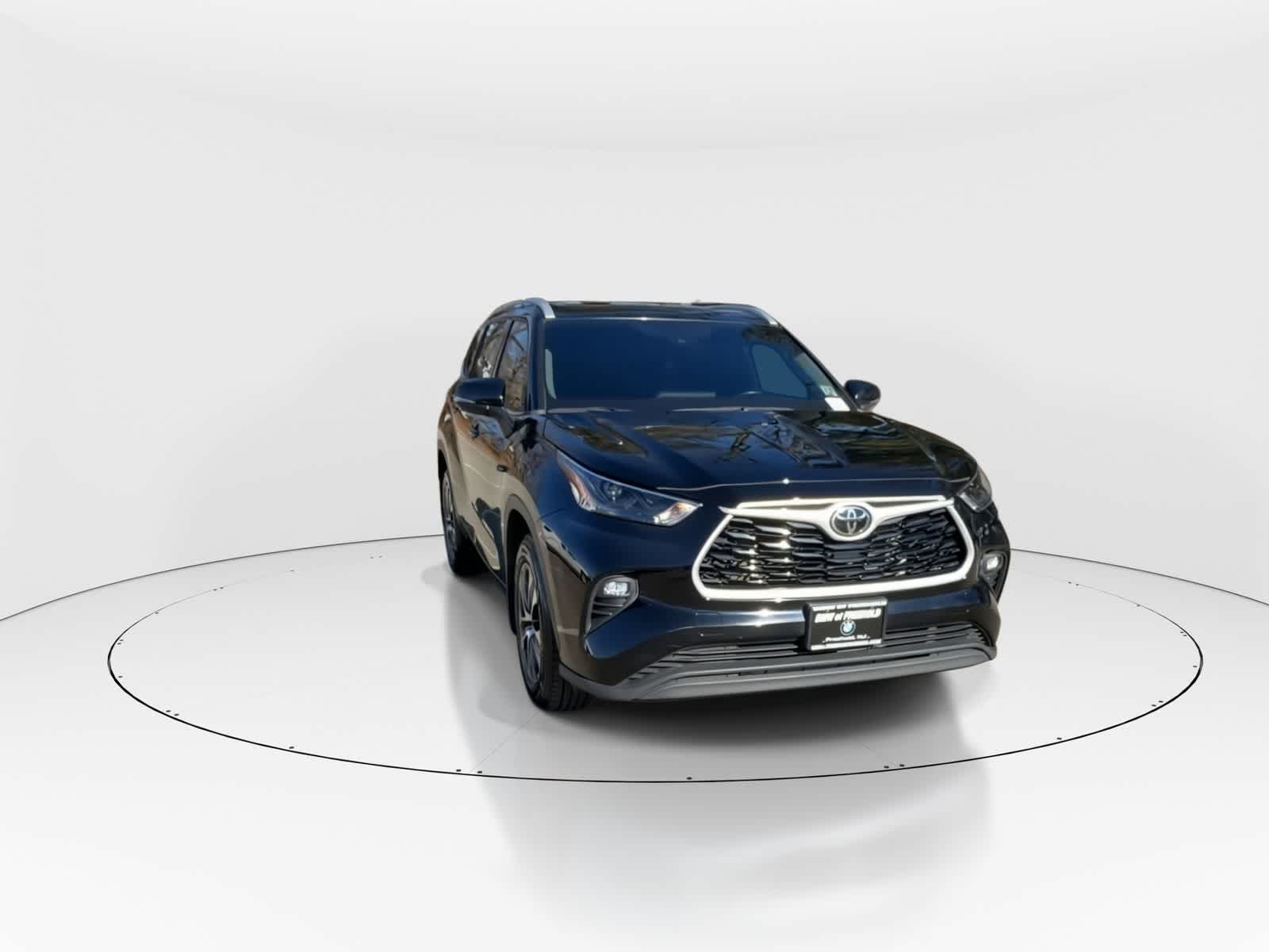 Thumbnail: 2022 Toyota Highlander - 6