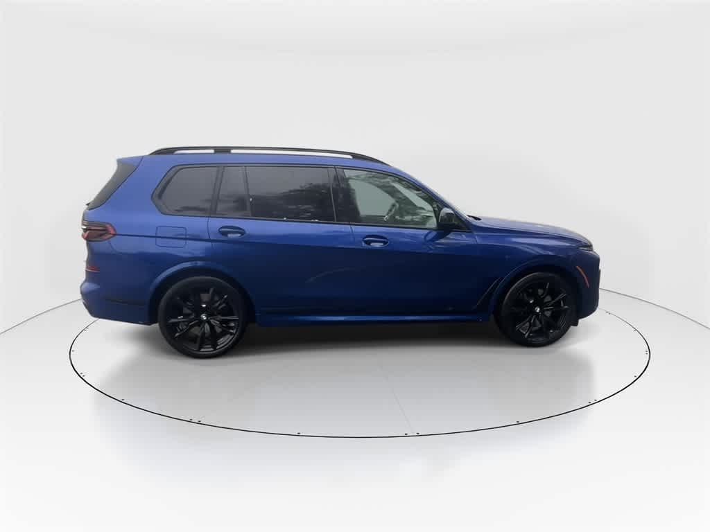 2023 Bmw X7 M60i photo 2