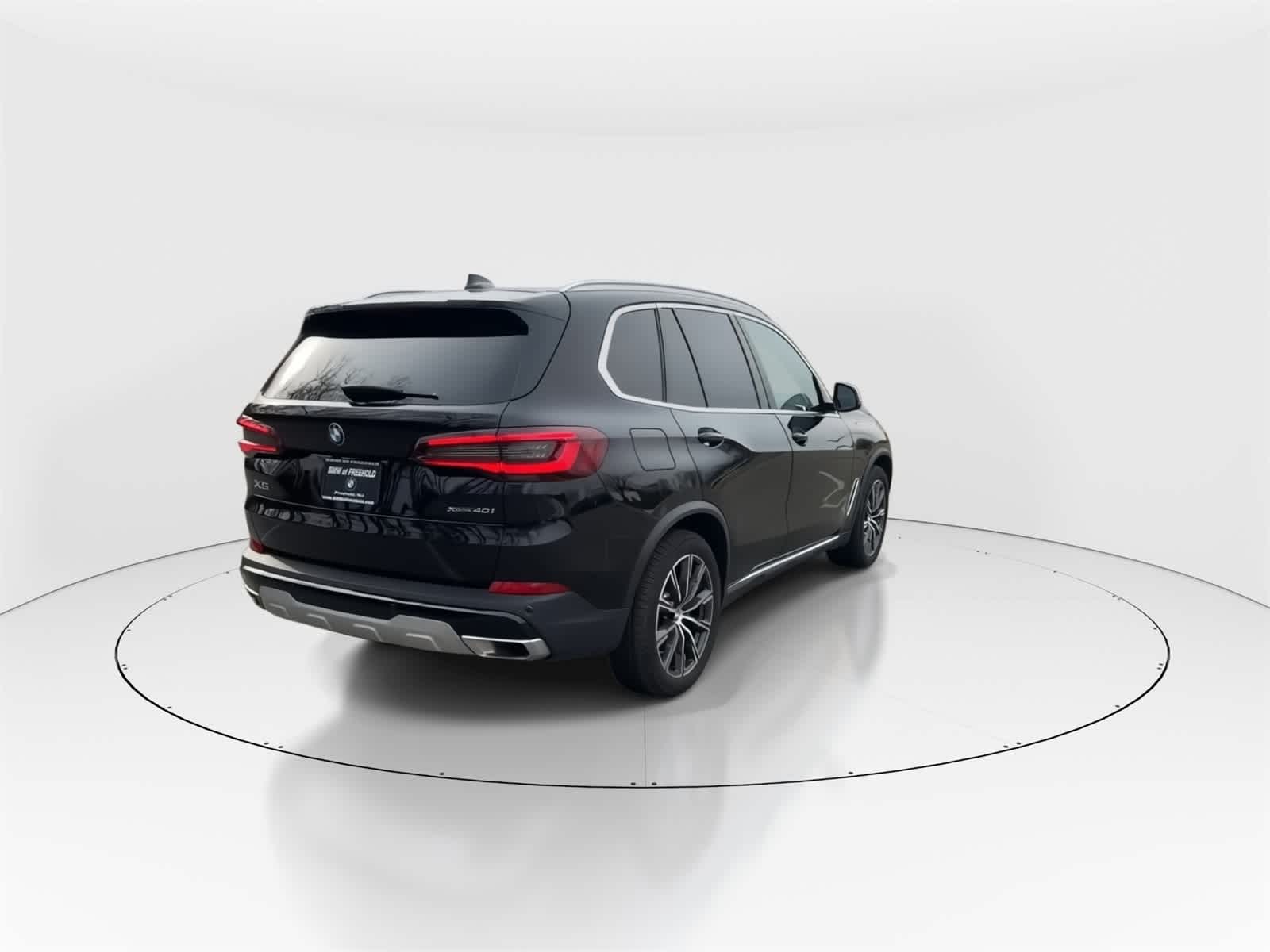 Thumbnail: 2023 BMW X5 - 9