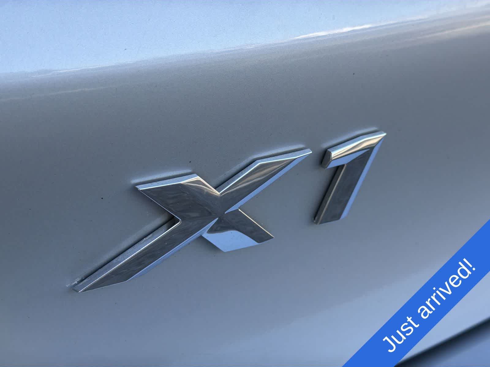 Thumbnail: 2018 BMW X1 - 15