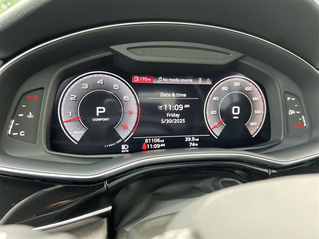 Thumbnail: 2022 Audi Q8 - 26