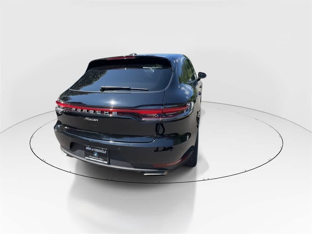 Thumbnail: 2021 Porsche Macan - 2