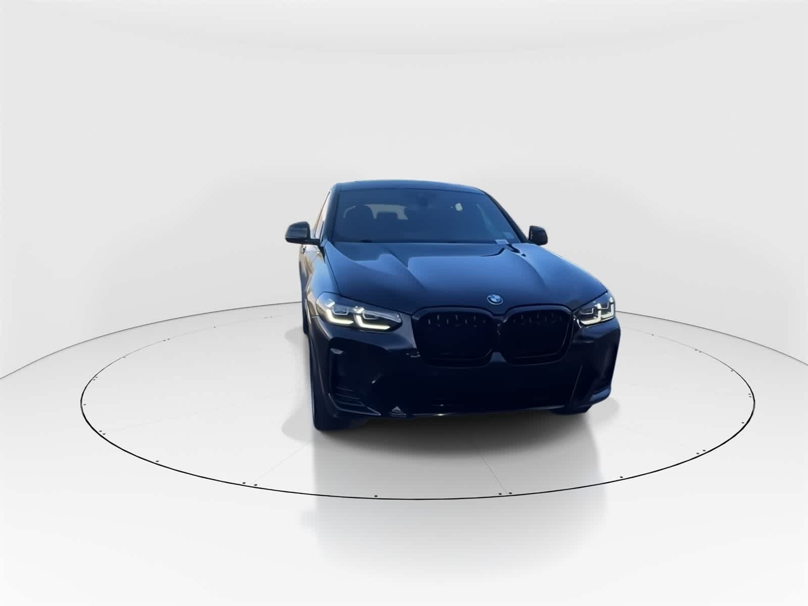 Thumbnail: 2023 BMW X4 - 4