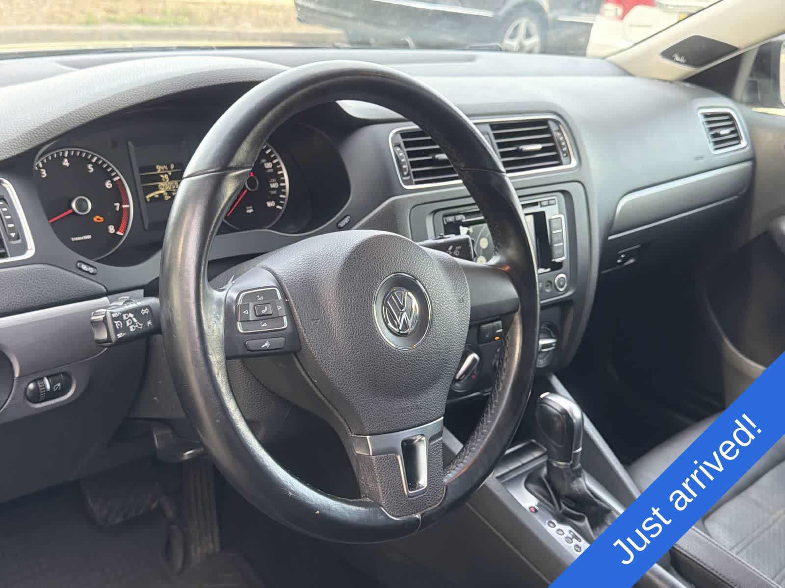 Thumbnail: 2013 Volkswagen Jetta - 23