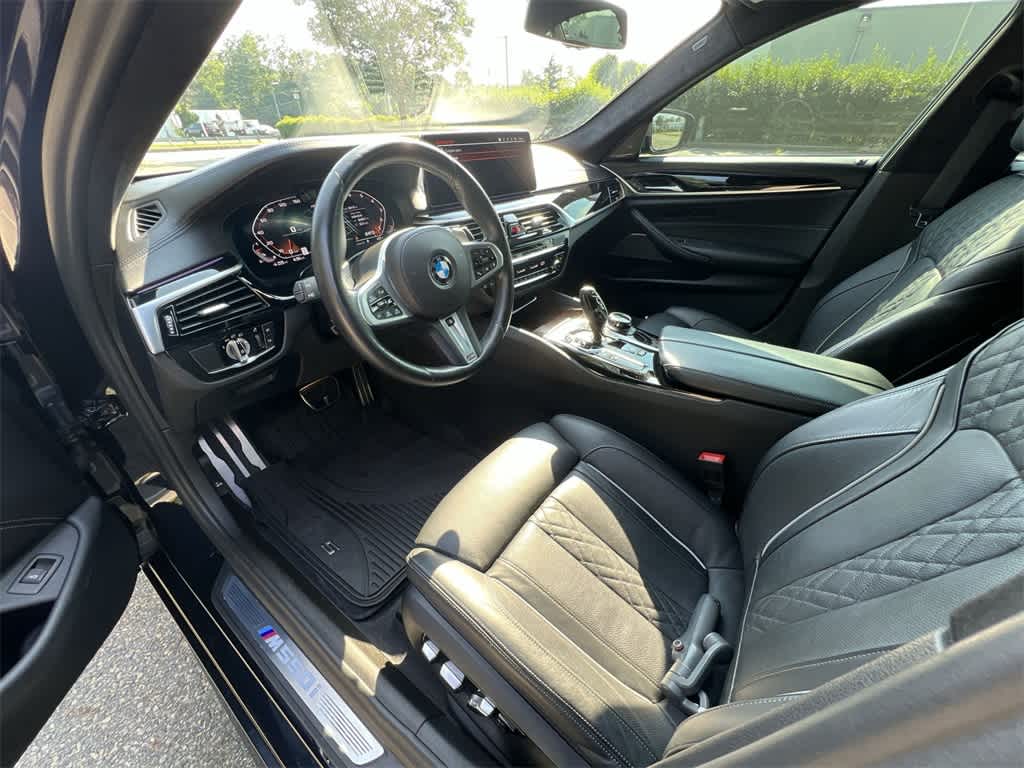 Thumbnail: 2022 BMW 5 Series - 10