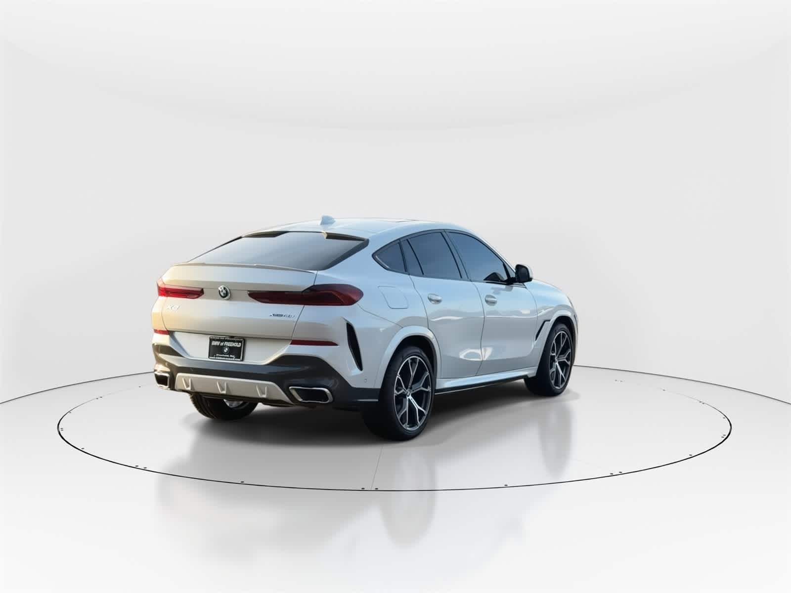 Thumbnail: 2022 BMW X6 - 9