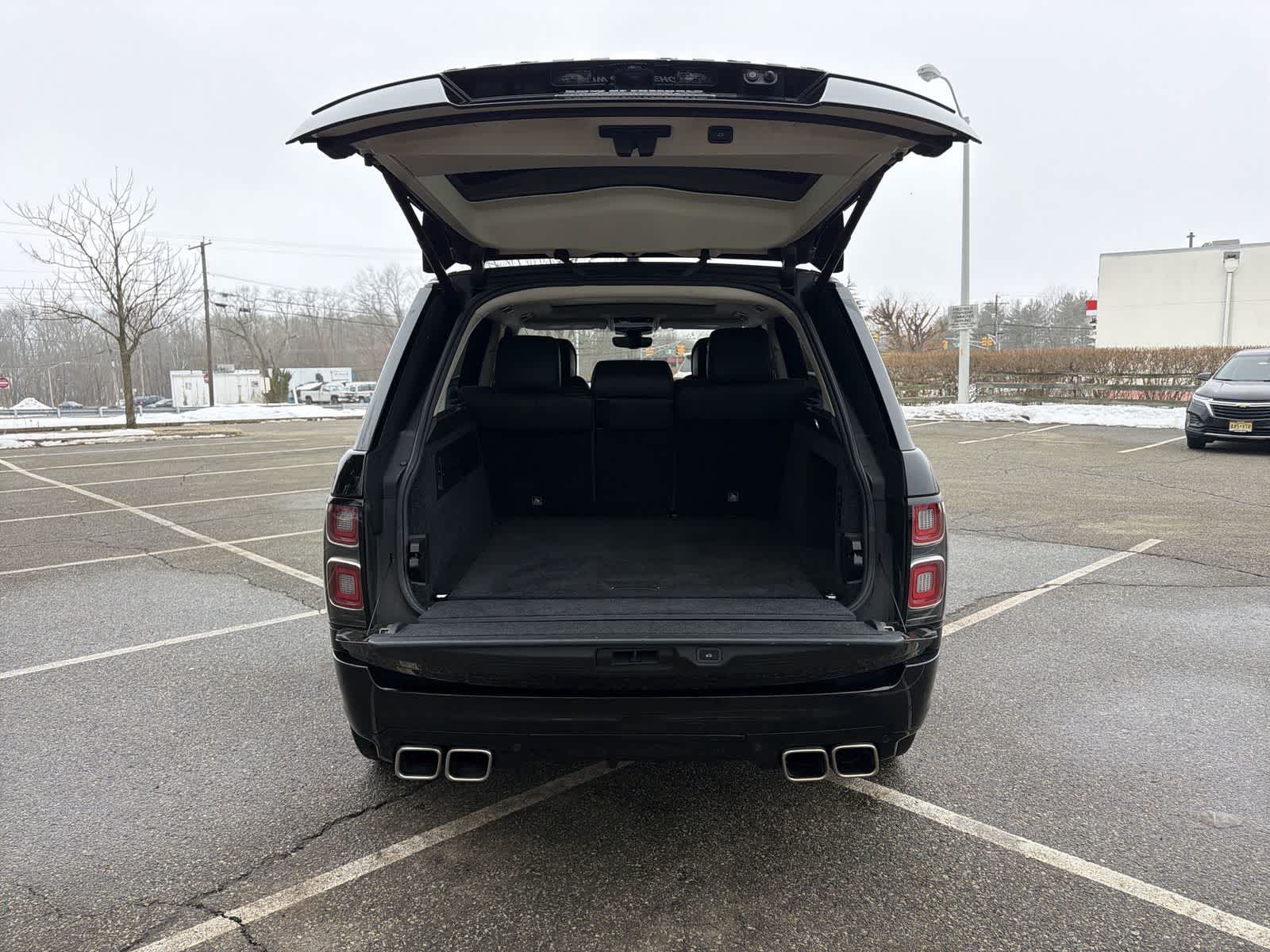 Thumbnail: 2020 Land Rover Range Rover - 27