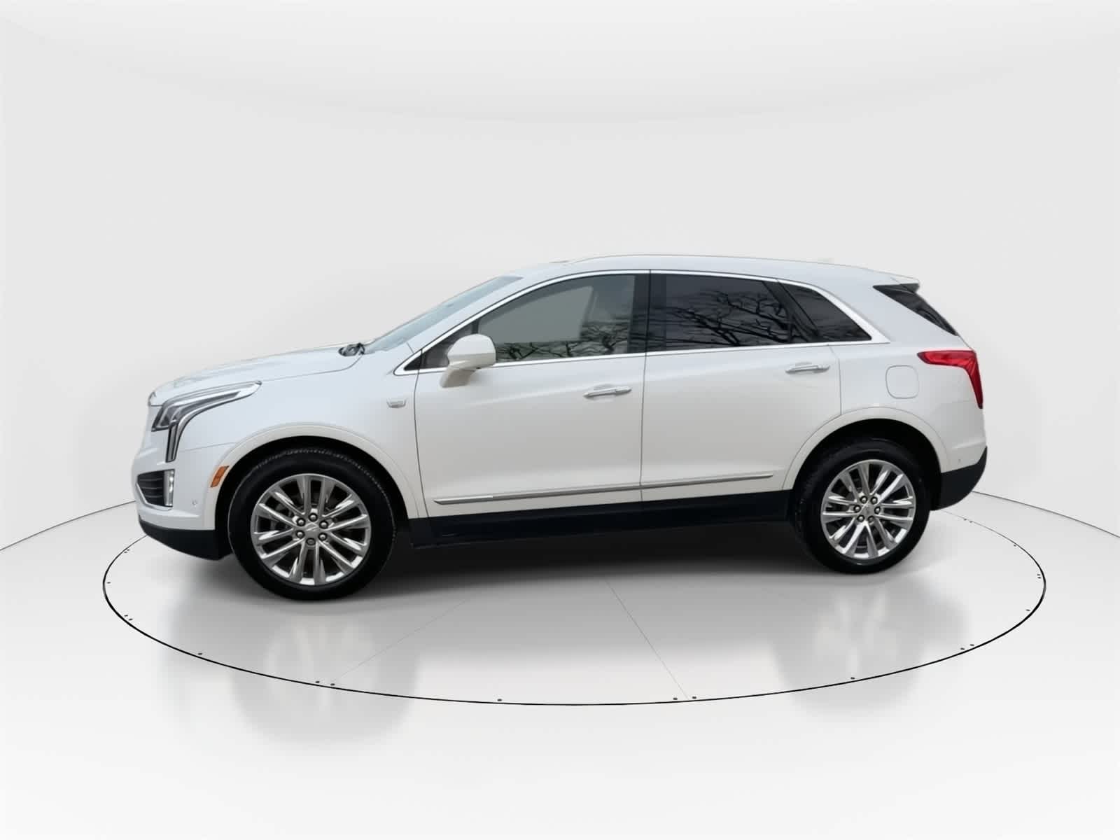 Thumbnail: 2019 Cadillac XT5 - 6