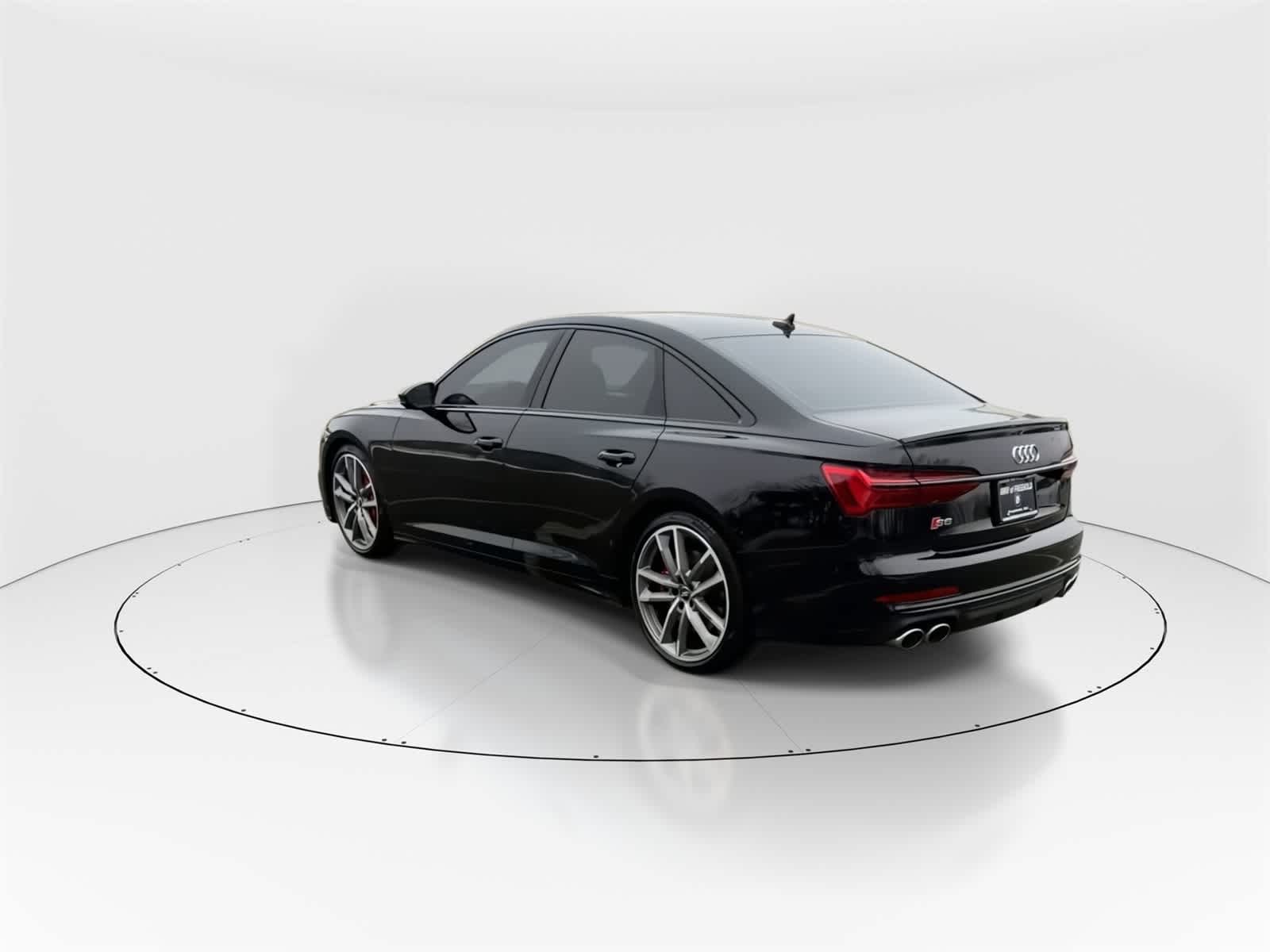 Thumbnail: 2020 Audi S6 - 6