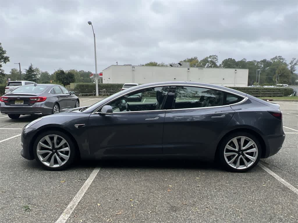 Thumbnail: 2018 Tesla Model 3 - 11