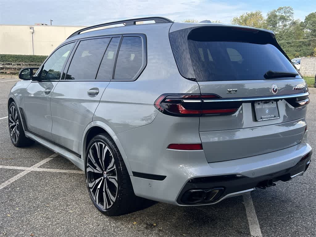 Thumbnail: 2023 BMW X7 - 12