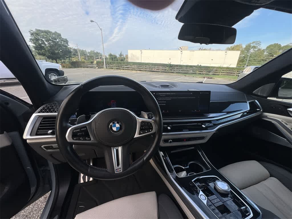 Thumbnail: 2023 BMW X7 - 18