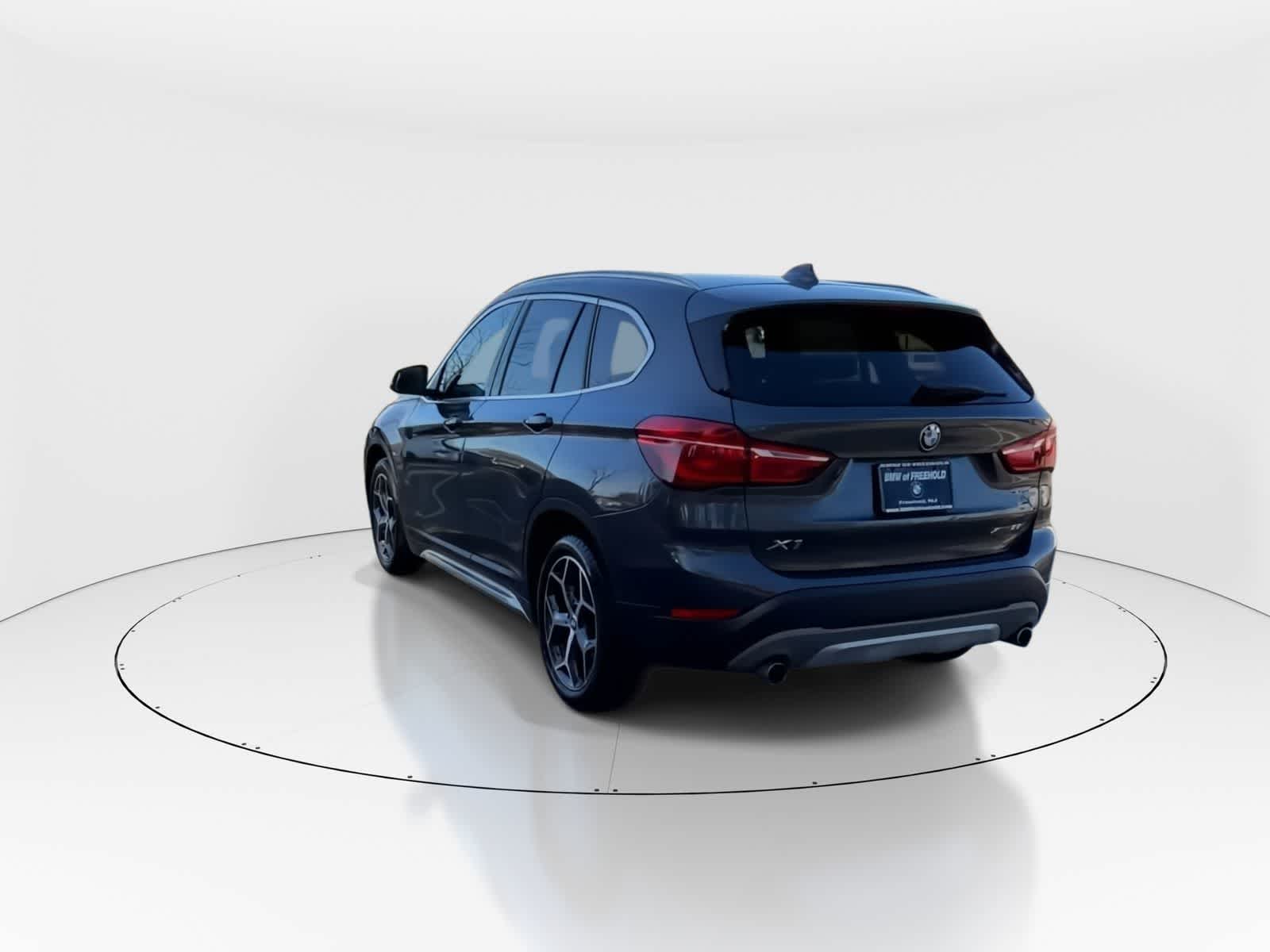 Thumbnail: 2019 BMW X1 - 6