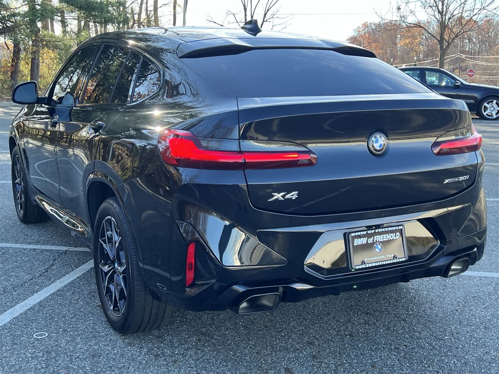 Thumbnail: 2023 BMW X4 - 12