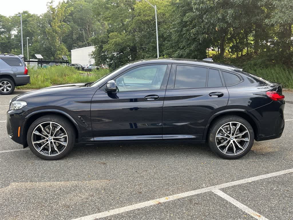Thumbnail: 2022 BMW X4 - 11