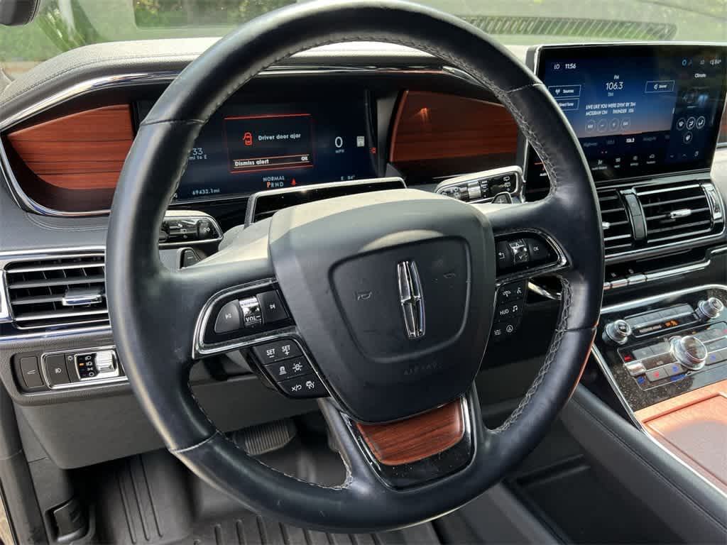 Thumbnail: 2023 Lincoln Navigator - 22