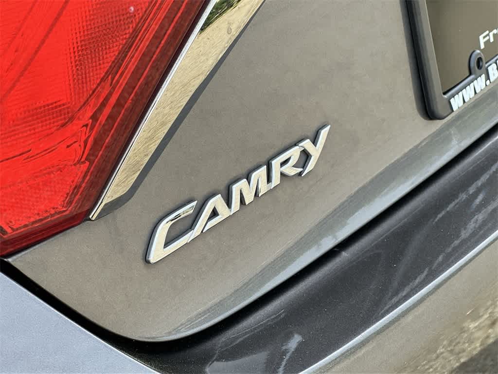 Thumbnail: 2015 Toyota Camry - 15