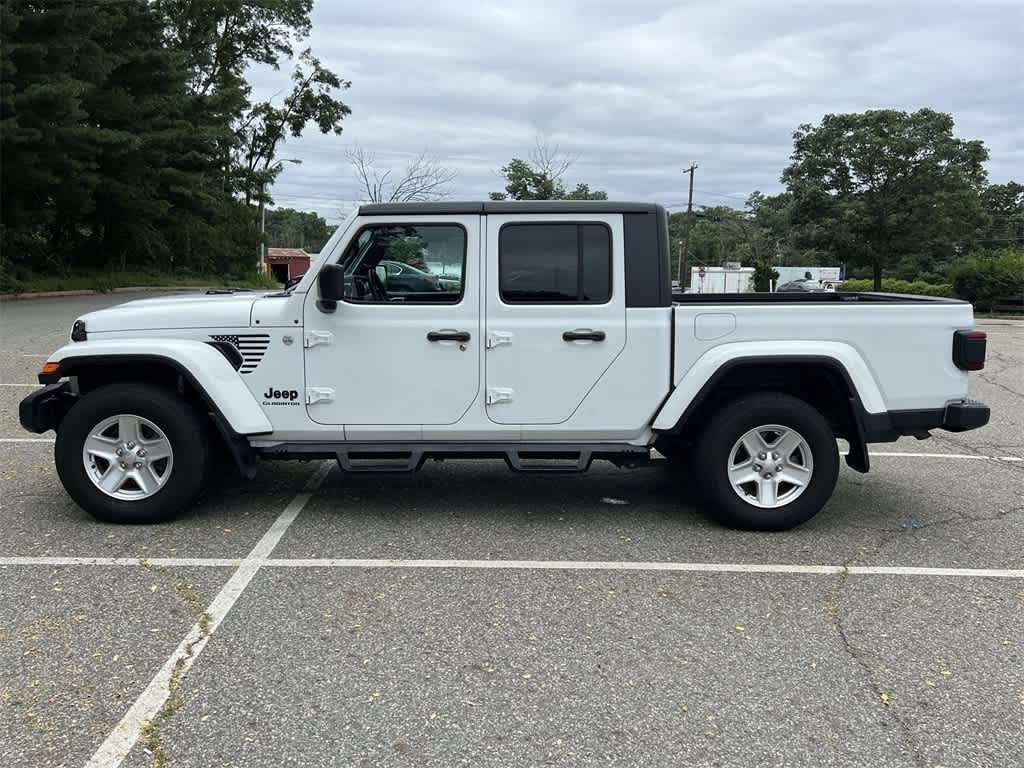 Thumbnail: 2021 Jeep Gladiator - 11