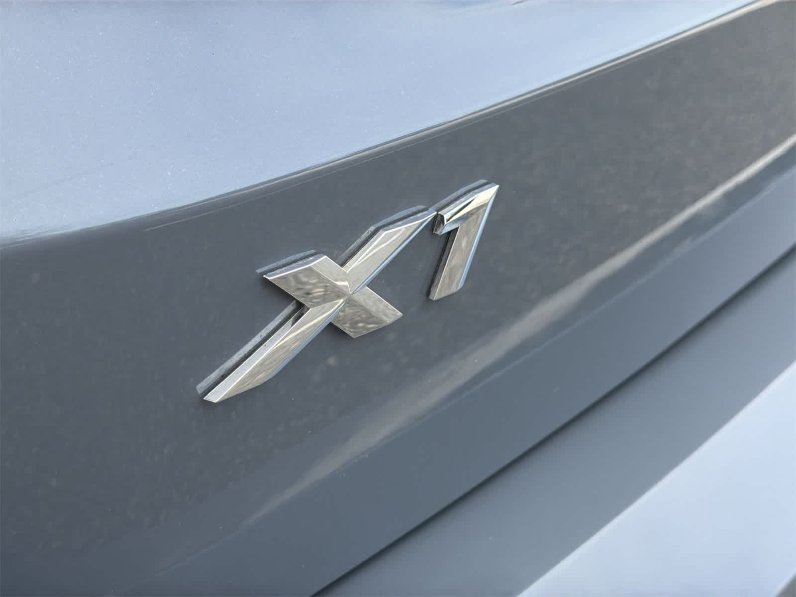 Thumbnail: 2023 BMW X1 - 15