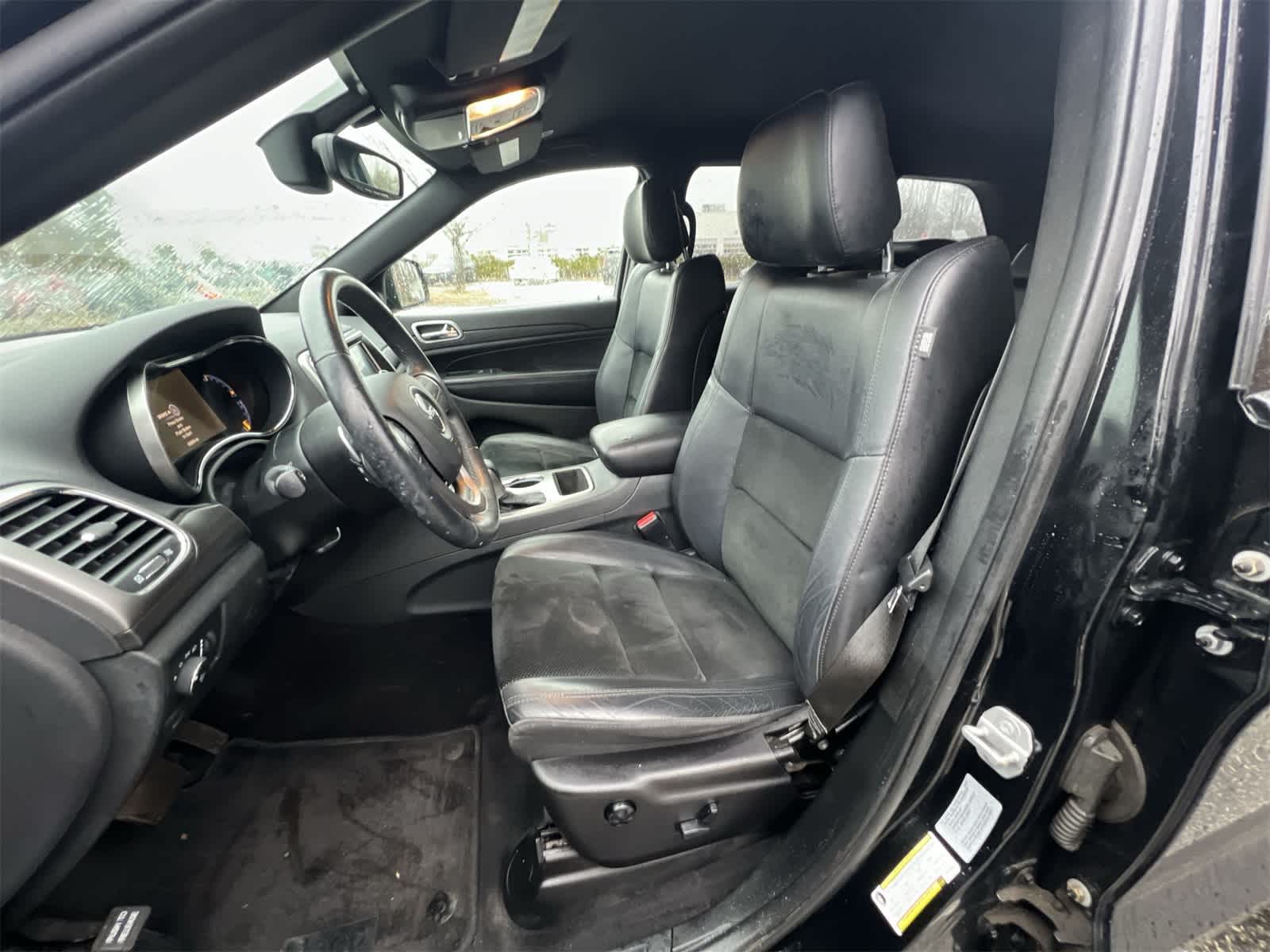 Thumbnail: 2017 Jeep Grand Cherokee - 19