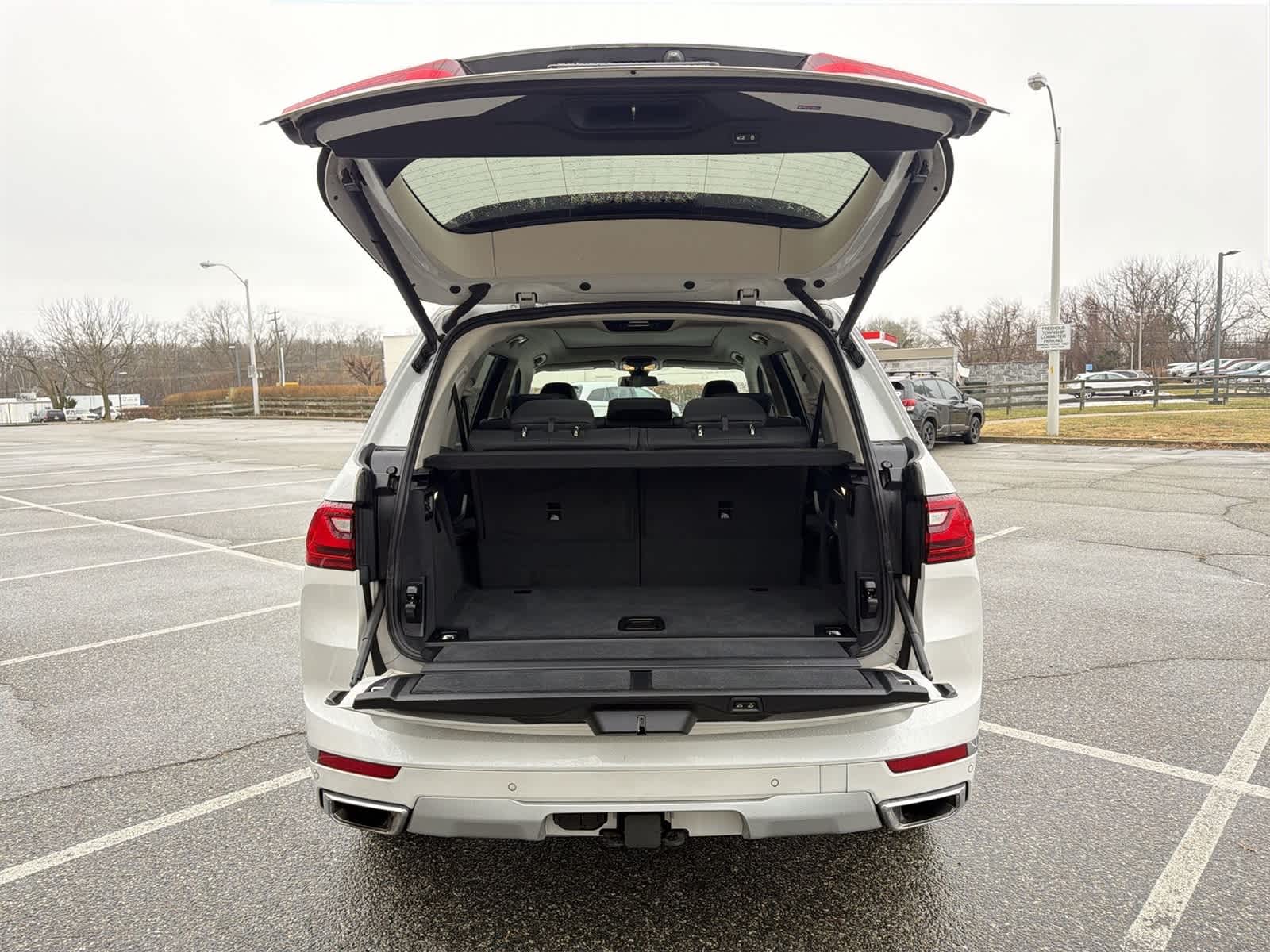 Thumbnail: 2021 BMW X7 - 27