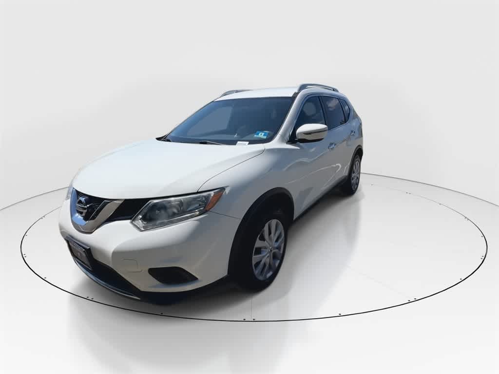 Thumbnail: 2016 Nissan Rogue - 4