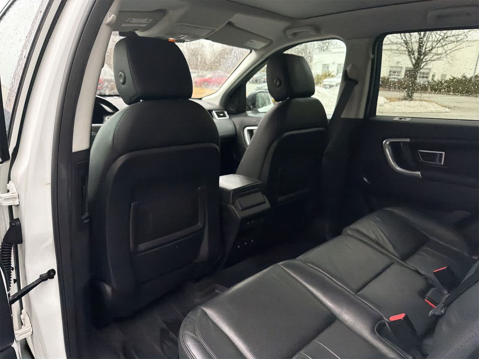 Thumbnail: 2018 Land Rover Discovery Sport - 20