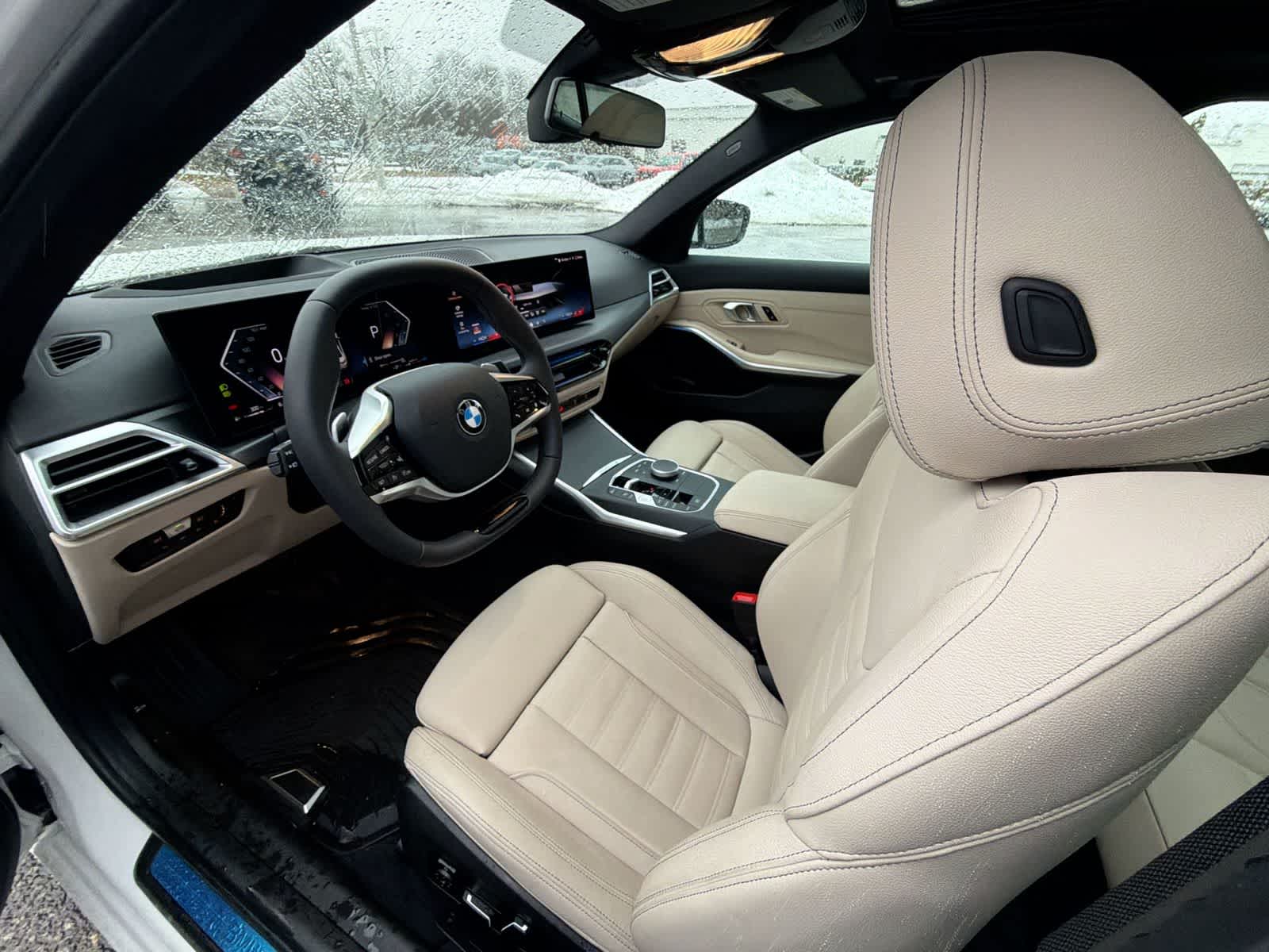 Thumbnail: 2025 BMW 3 Series - 10