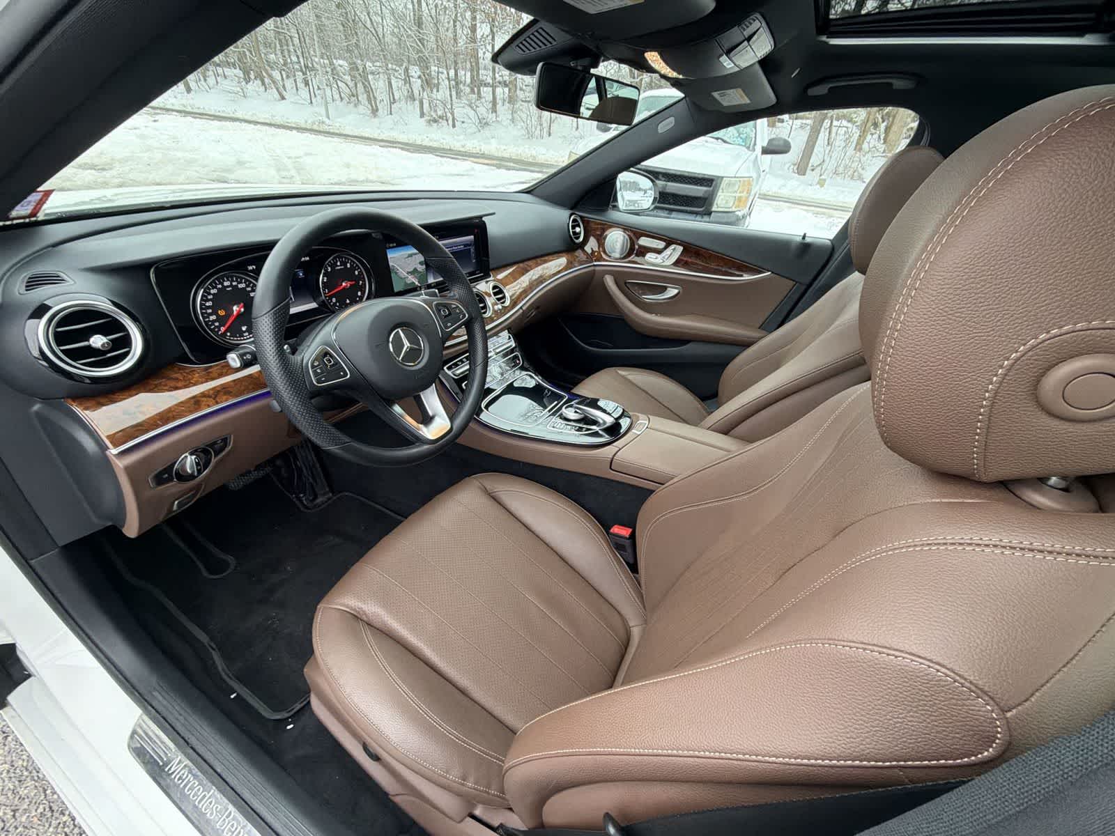 Thumbnail: 2018 Mercedes-Benz E-Class - 10