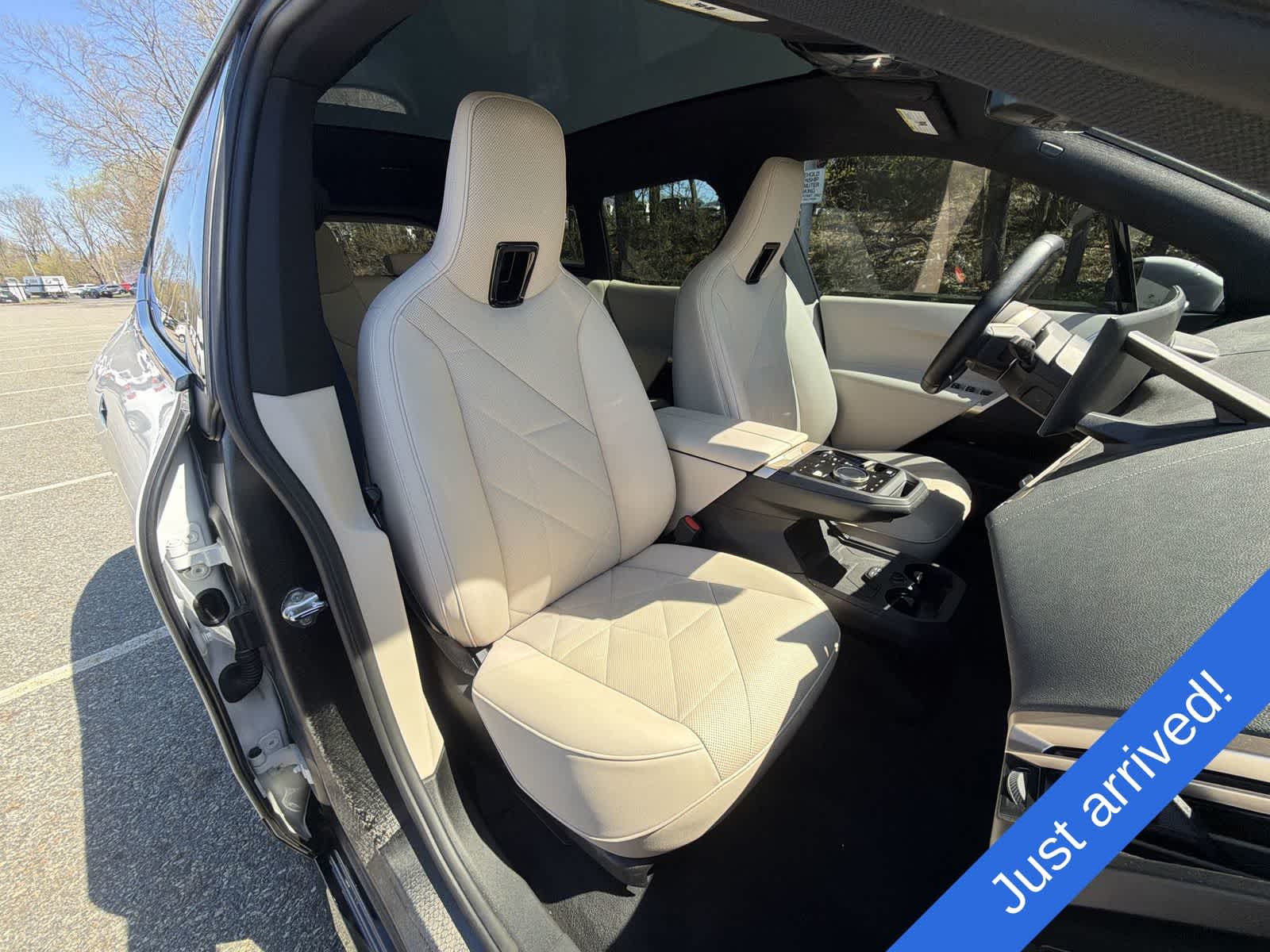 Thumbnail: 2024 BMW iX - 22