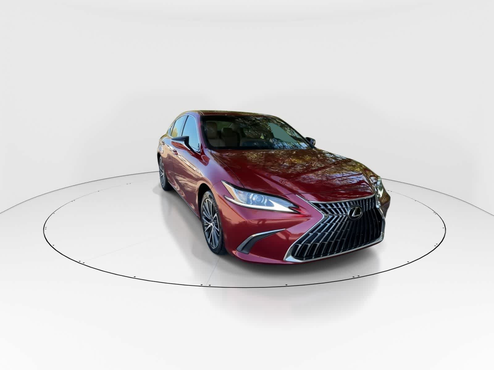Thumbnail: 2022 Lexus ES - 2