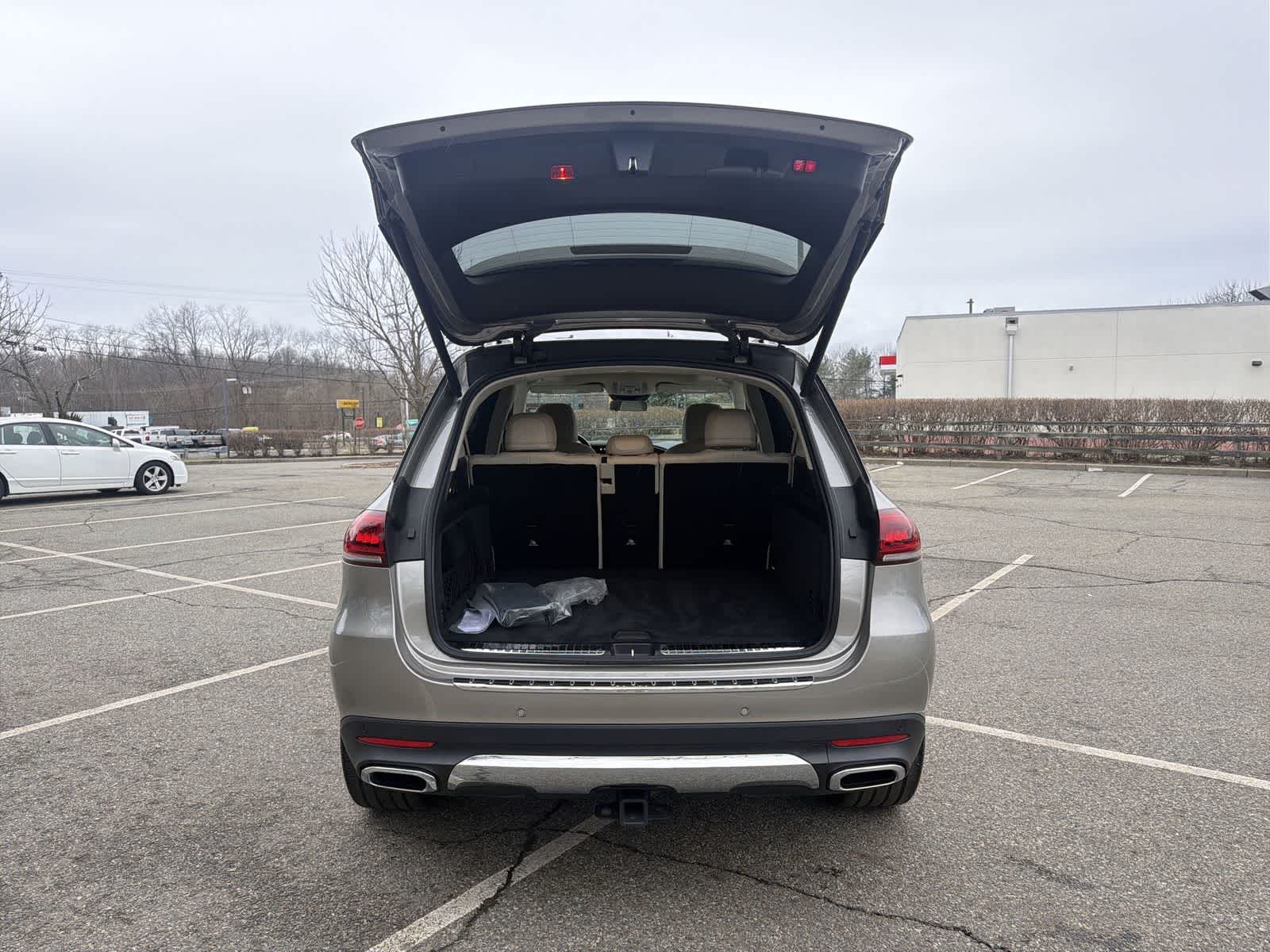 Thumbnail: 2021 Mercedes-Benz GLE - 27