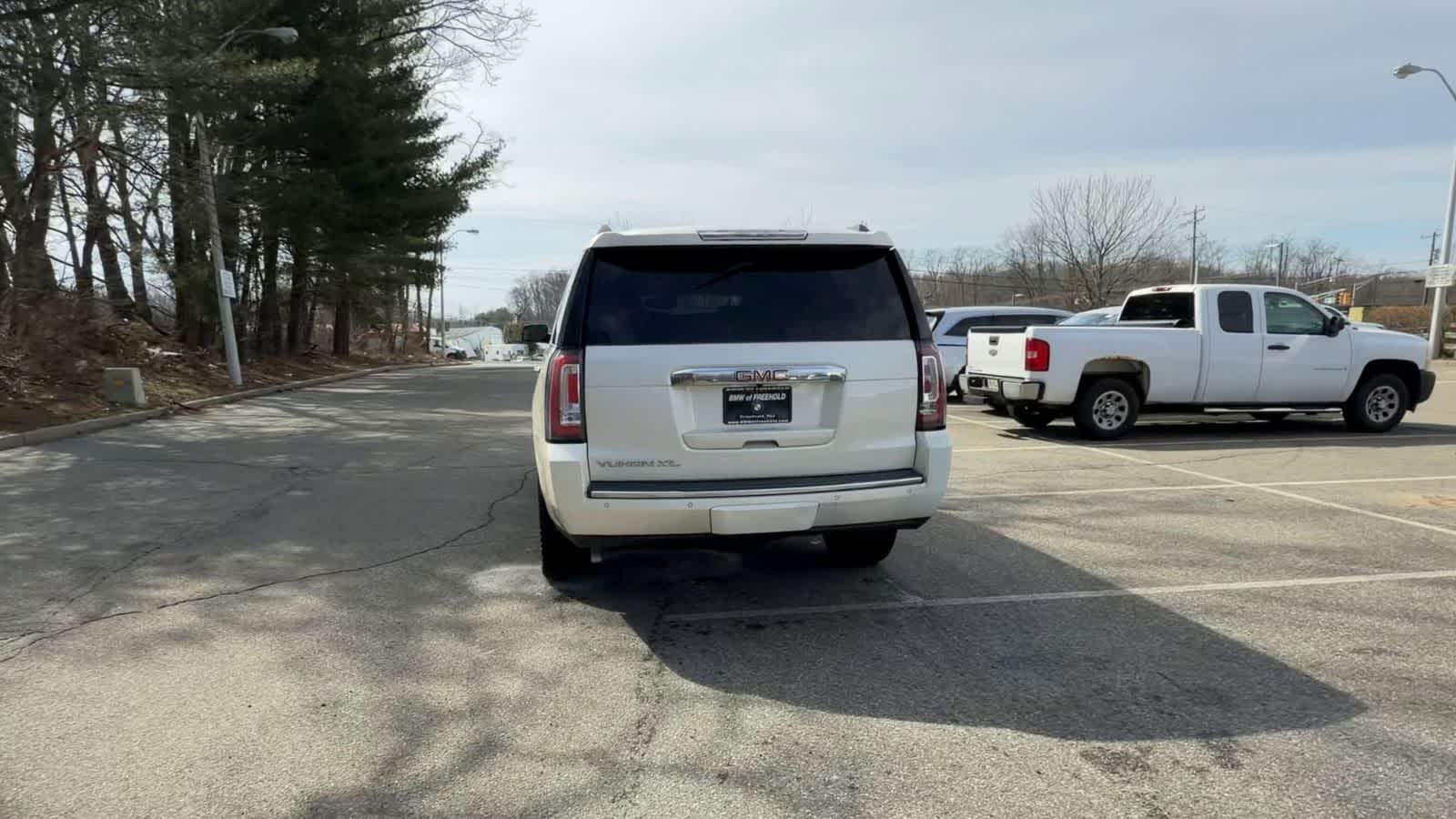 Thumbnail: 2015 GMC Yukon XL - 3