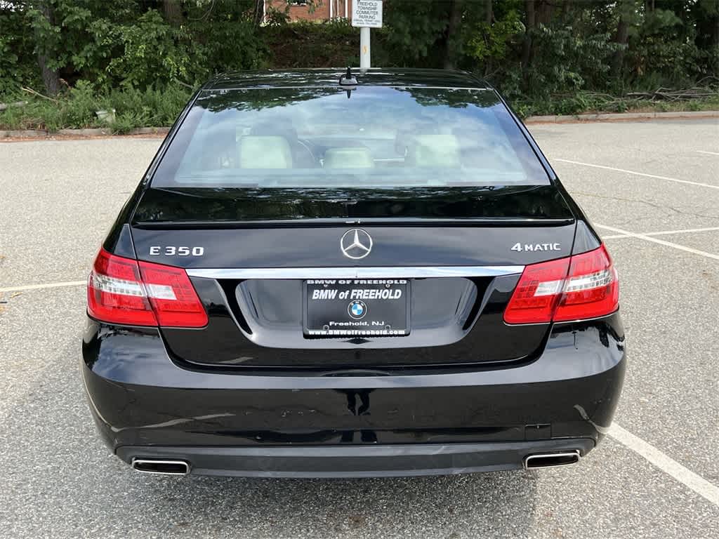 Thumbnail: 2013 Mercedes-Benz E-Class - 13