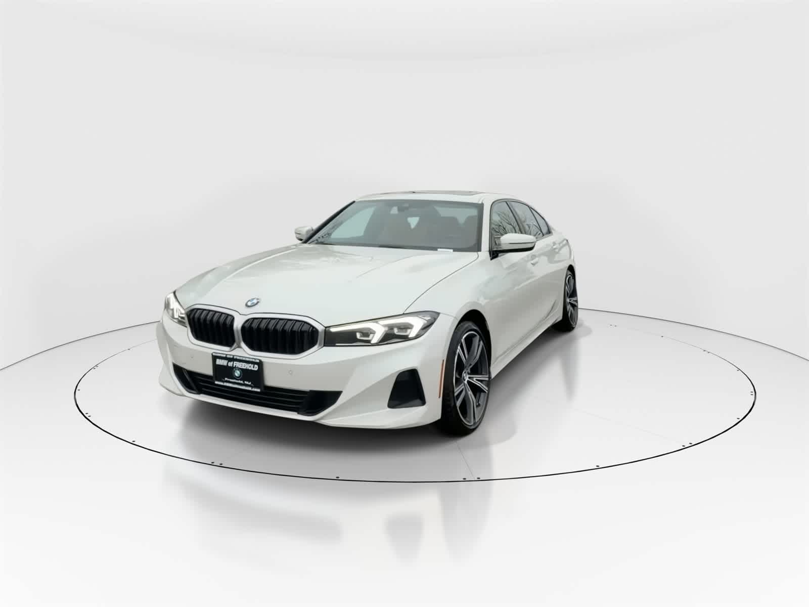 Thumbnail: 2023 BMW 3 Series - 3