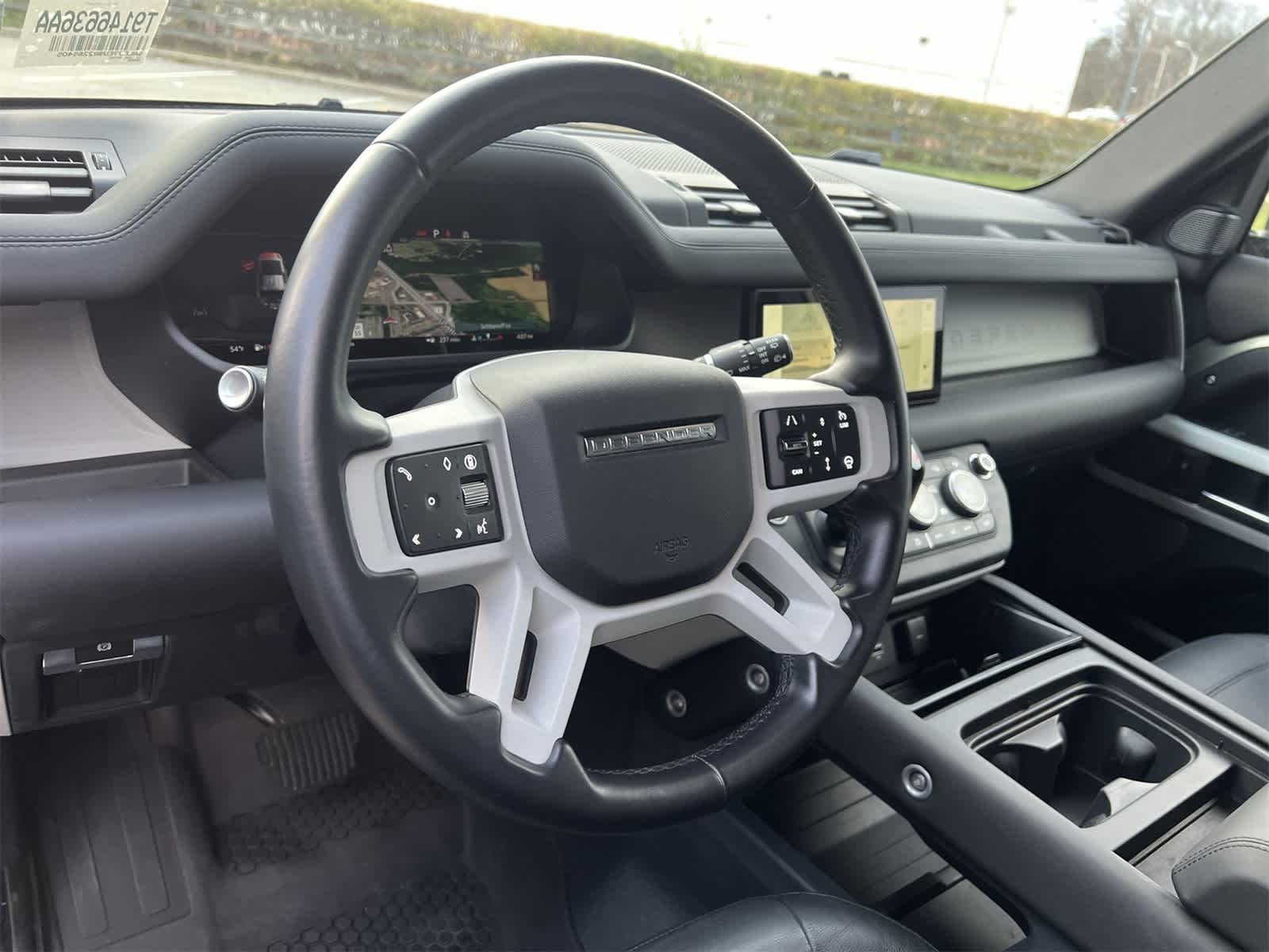 Thumbnail: 2024 Land Rover Defender - 23