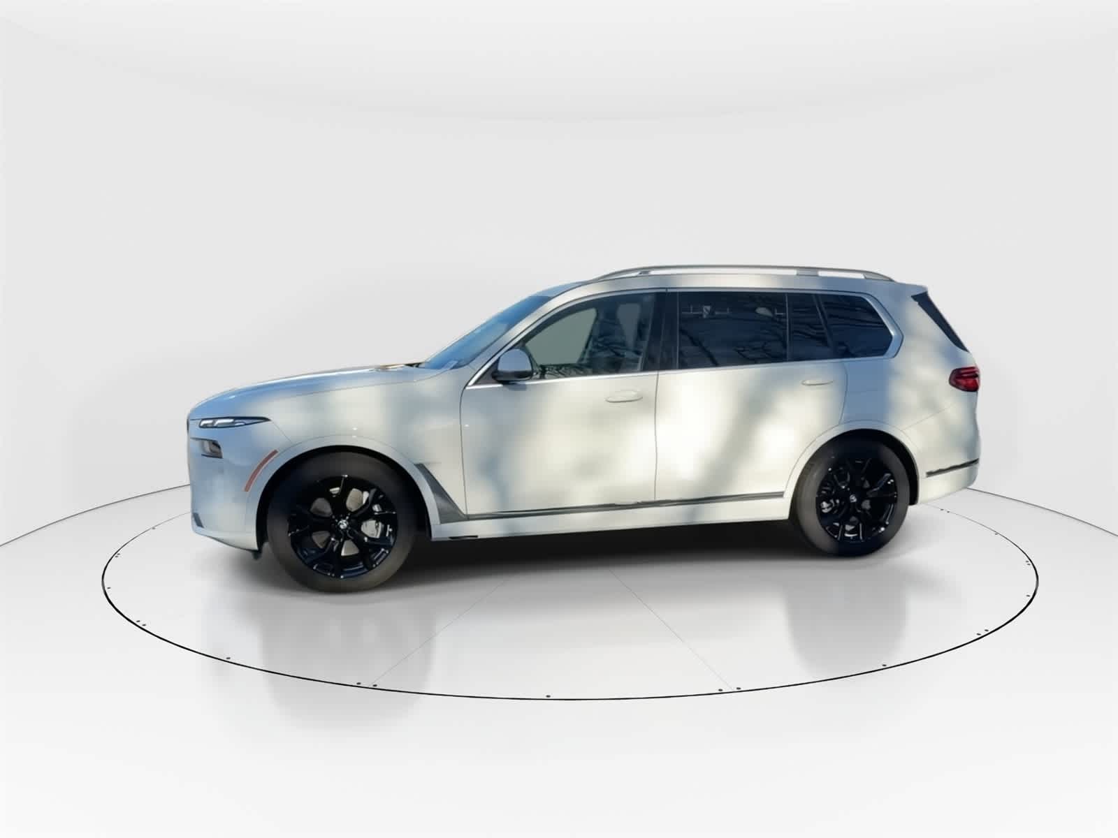 Thumbnail: 2025 BMW X7 - 6