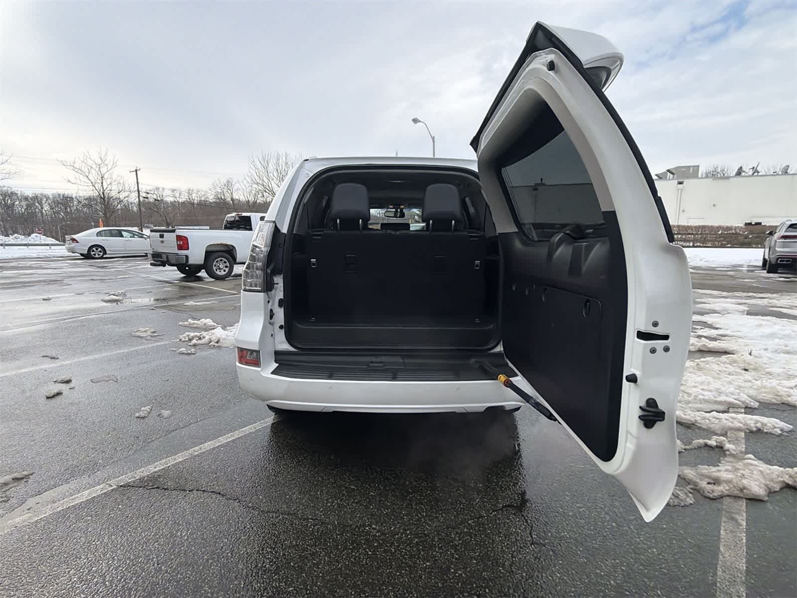 Thumbnail: 2015 Lexus GX - 27