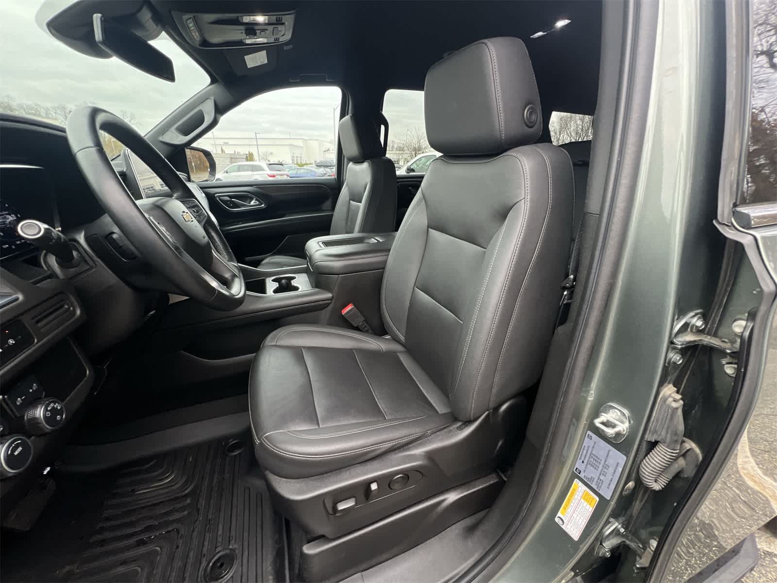 Thumbnail: 2023 Chevrolet Tahoe - 19