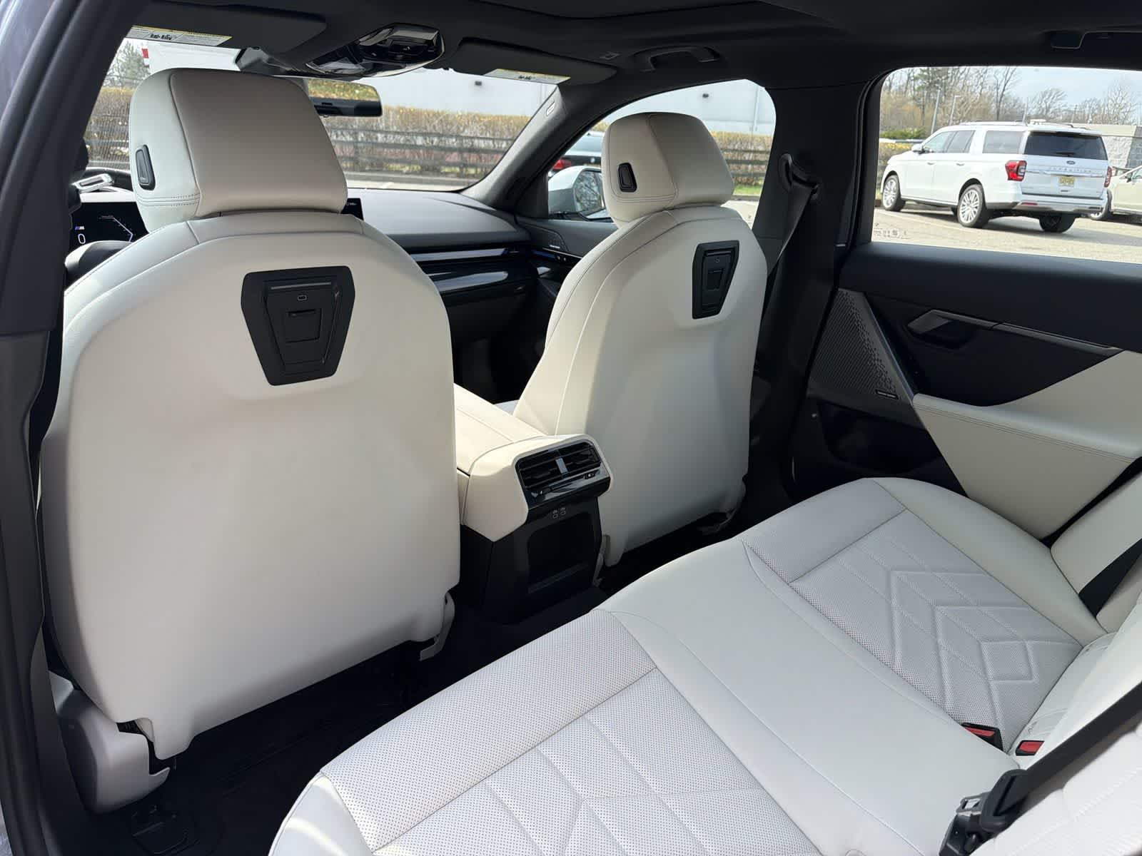 Thumbnail: 2026 BMW 5 Series - 20