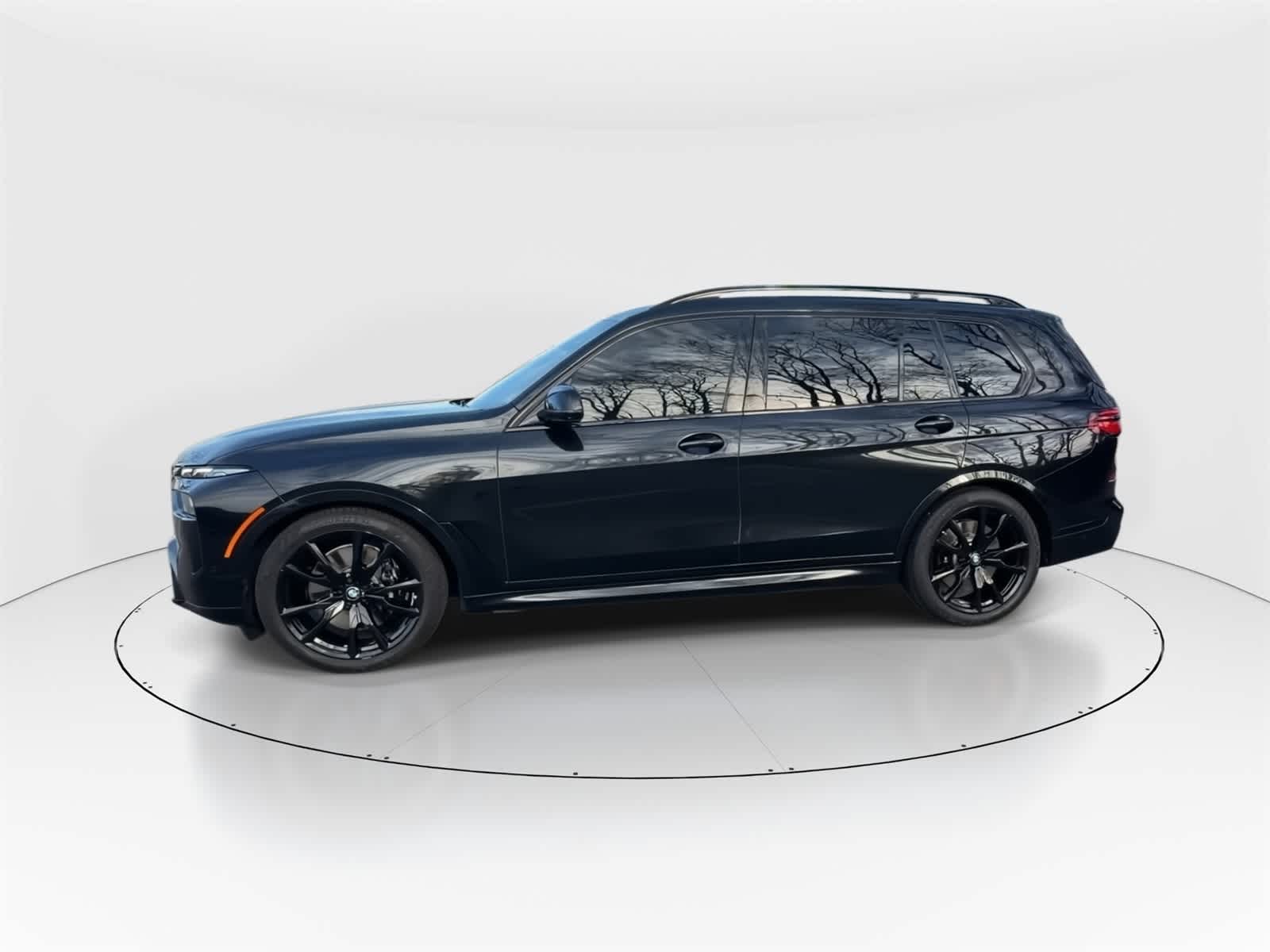 Thumbnail: 2024 BMW X7 - 6