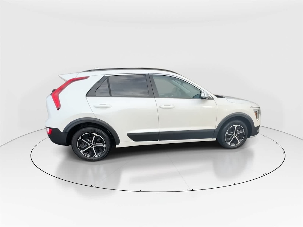 Used 2023 Kia Niro EX SUV