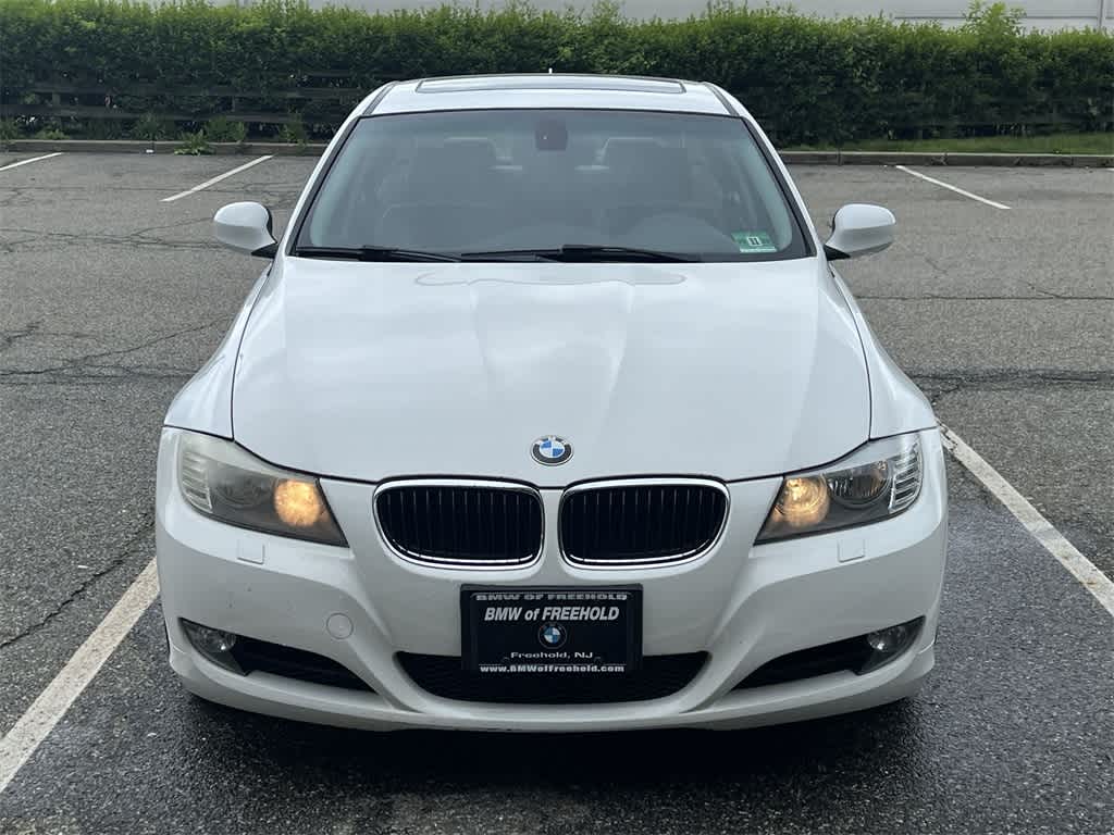 Thumbnail: 2011 BMW 3 Series - 14