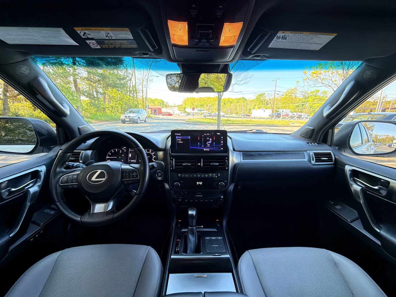 Thumbnail: 2023 Lexus GX - 18