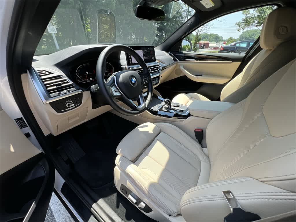 Thumbnail: 2022 BMW X4 - 10
