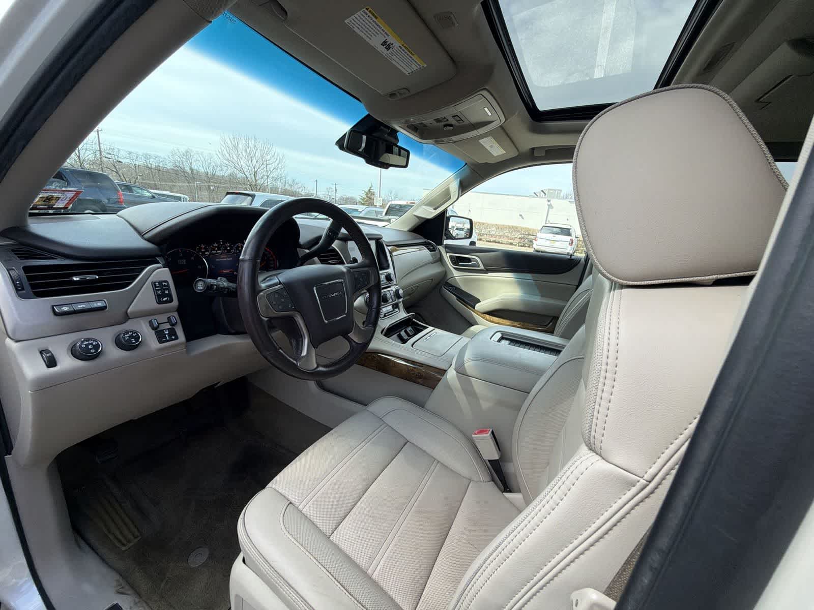 Thumbnail: 2015 GMC Yukon XL - 10