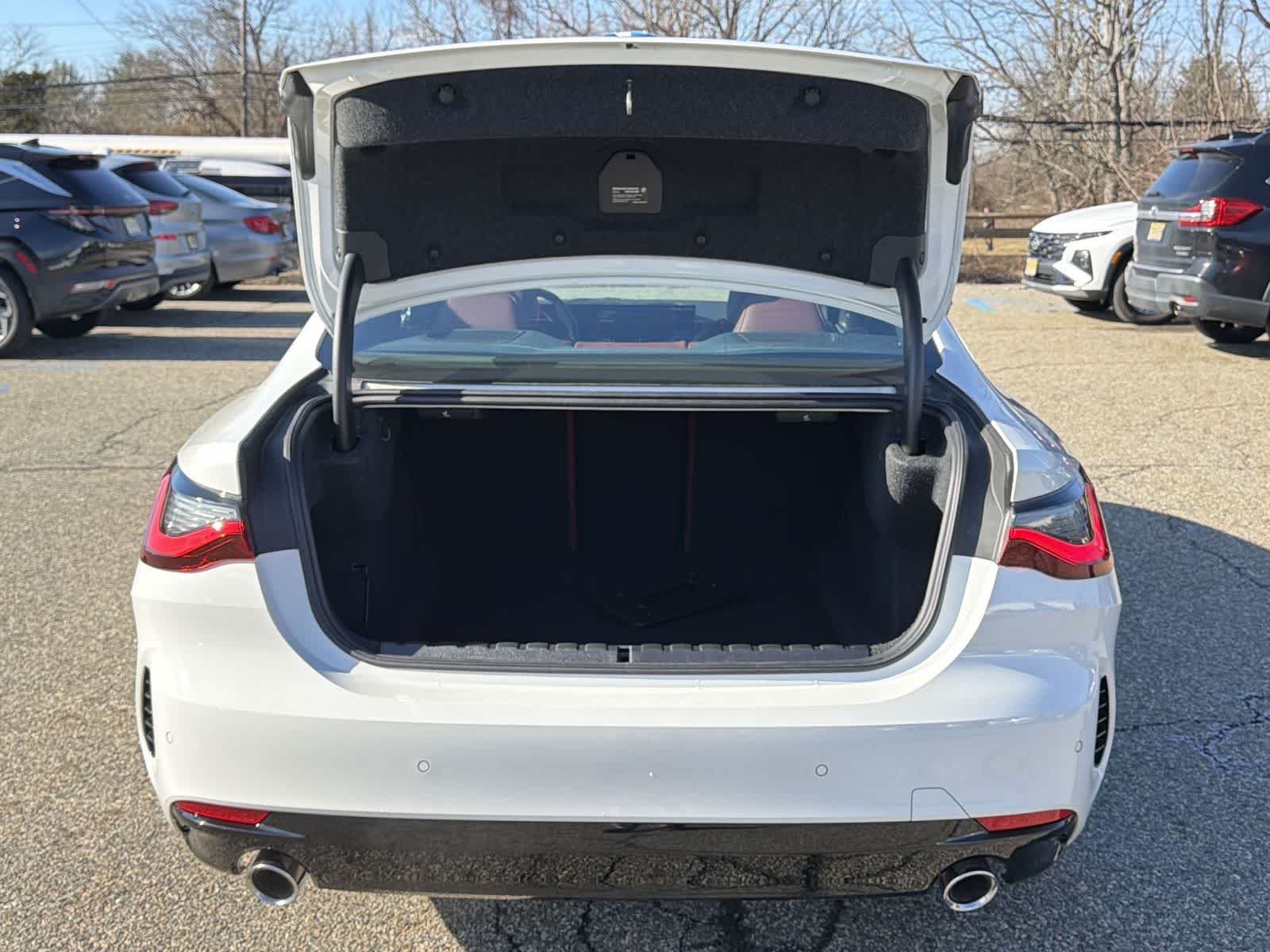 Thumbnail: 2025 BMW 4 Series - 27